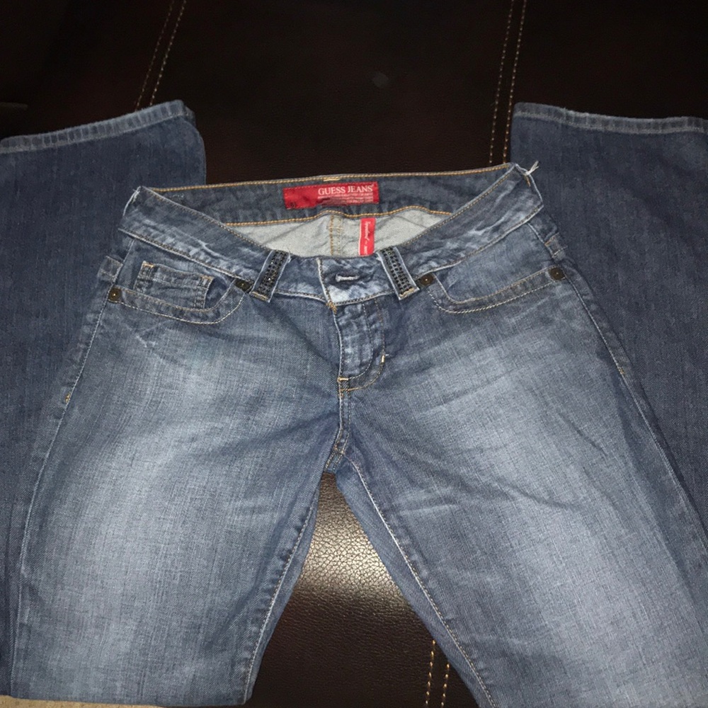 Guess Jeans - Picture 3 of 3